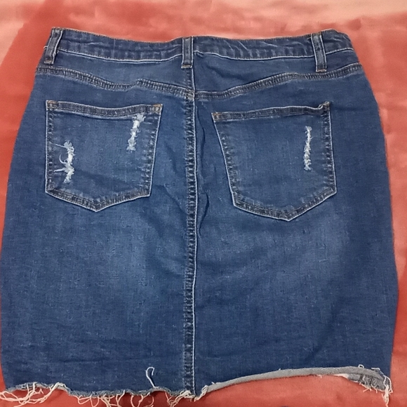 Fashion Nova Skirt - Picture 2 of 2